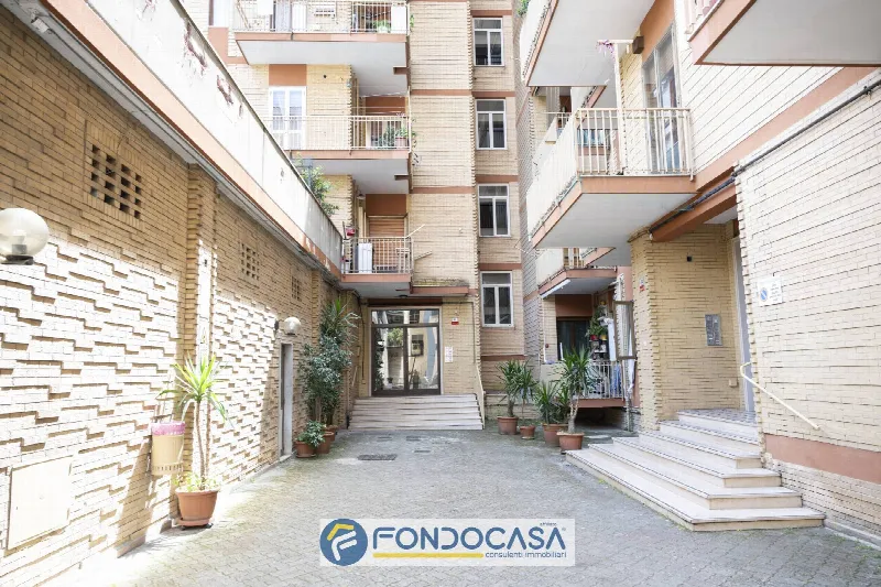 Appartamento in vendita a Salerno, Pastena, Pastena Alta, Mercatello, Mariconda - foto 1