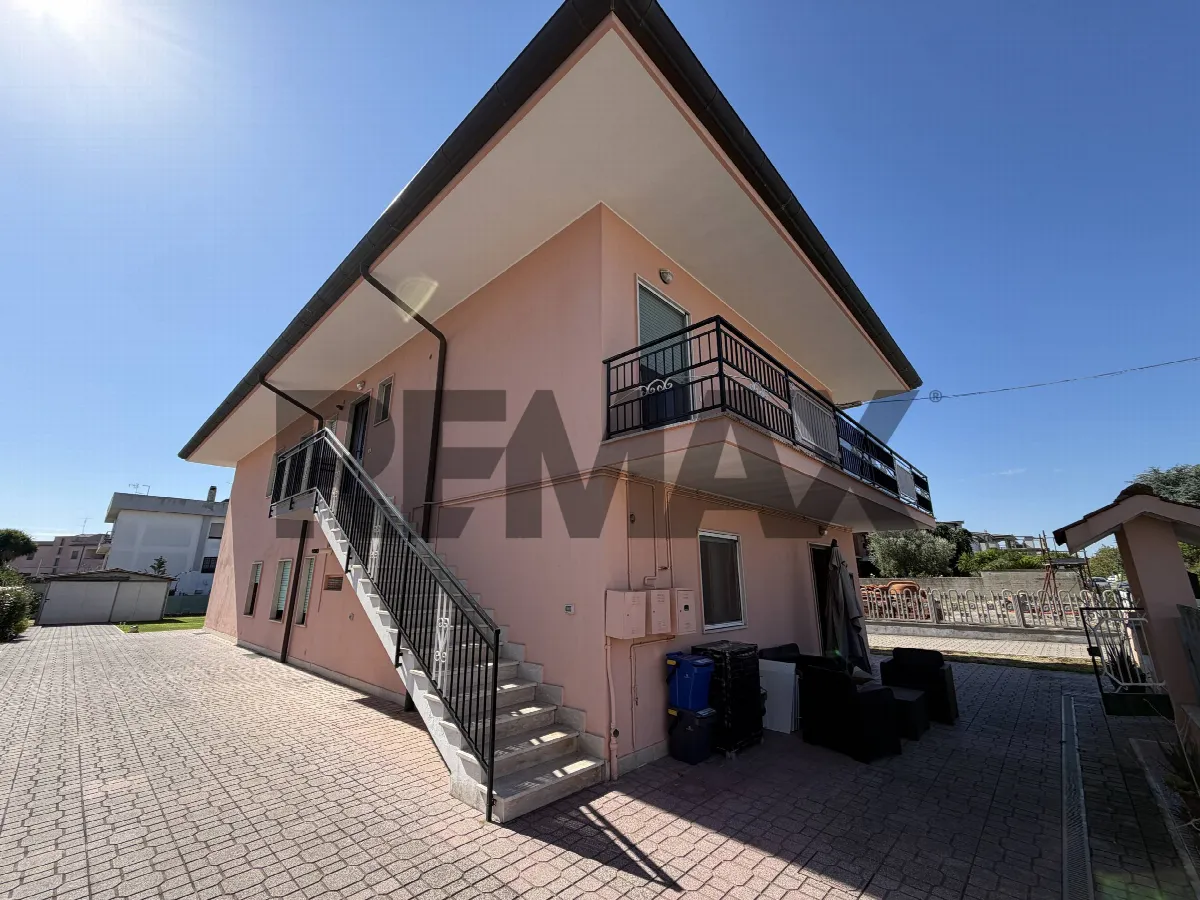 Appartamento in vendita ad Aprilia - foto 2