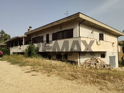 Rustico/Casale a Loreto Aprutino