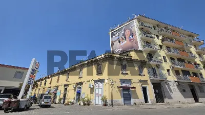 Appartamento in vendita a Napoli, Fuorigro... - foto 1