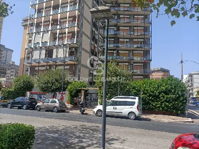 Appartamento in vendita a Taranto, Tre Car... - foto 1