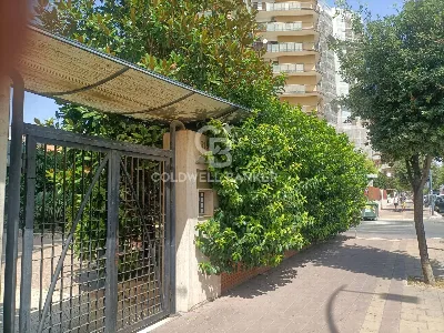 Appartamento in vendita a Taranto, Tre Car... - foto 2