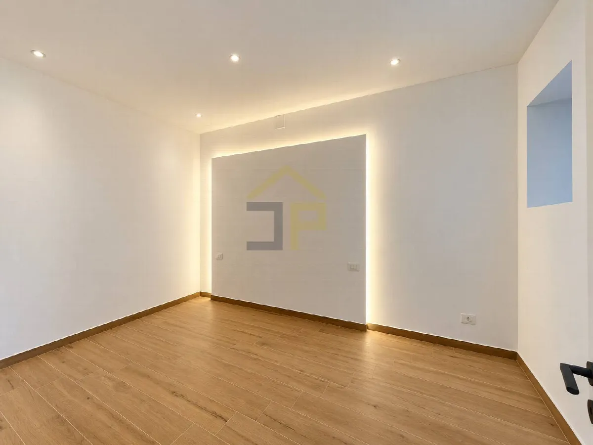 Appartamento in vendita a Palermo, Centro Storico - foto 2