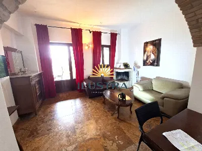 Appartamento in vendita ad Acquaviva Picen... - foto 1