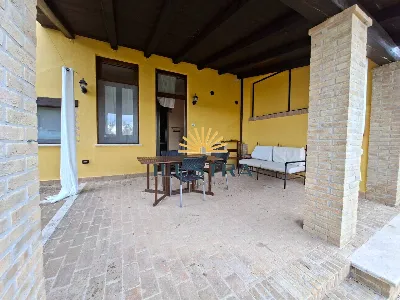 Appartamento in vendita ad Acquaviva Picen... - foto 2