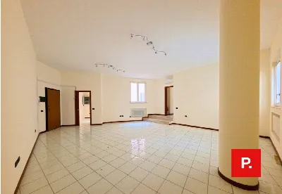 Appartamento in vendita a Caserta, Centro - foto 4