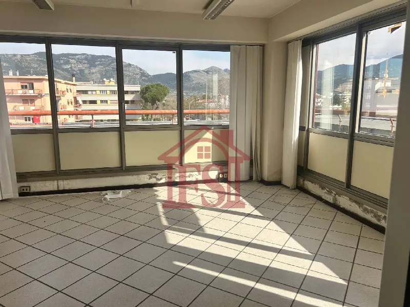 Ufficio in vendita a Terracina - foto 1
