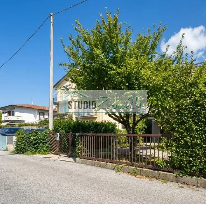 Appartamento in vendita a Montignoso - foto 1