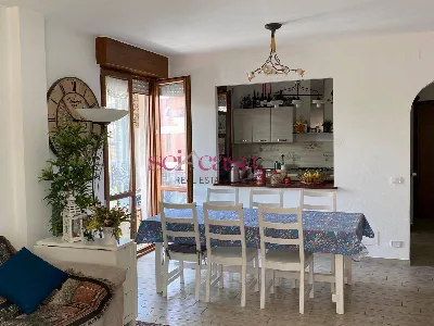 Appartamento in vendita a Grosseto, Centro... - foto 1