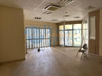 Ufficio in vendita a Notaresco - foto 1