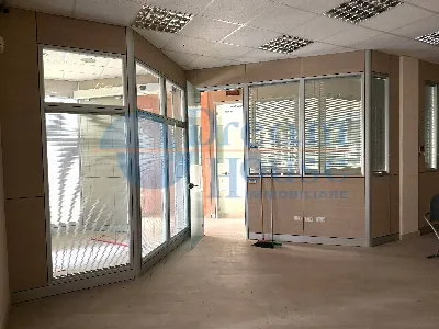 Ufficio in vendita a Notaresco - foto 5
