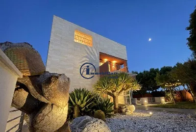 Villa in vendita a Lecce, Pranzo, stadio, ... - foto 2