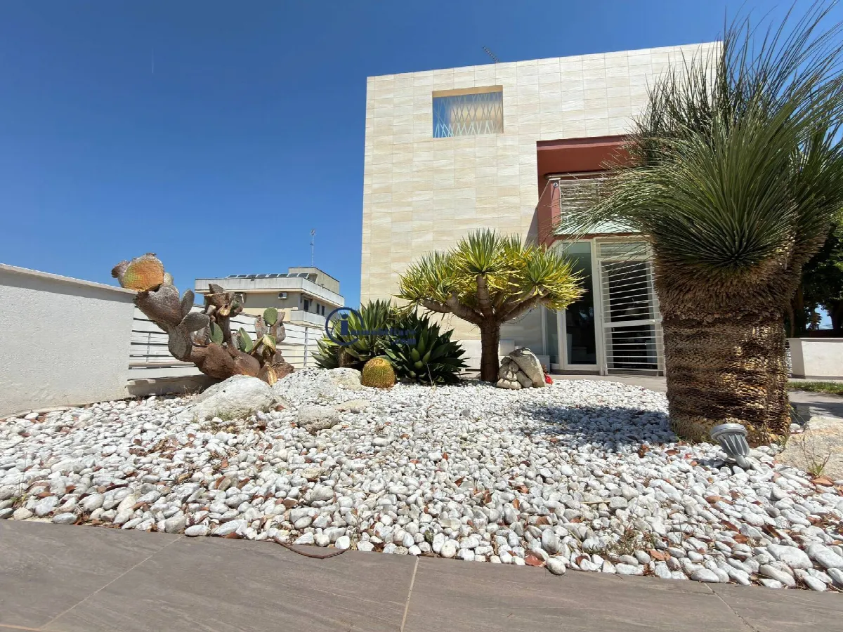 Villa in vendita a Lecce, Pranzo, Stadio, Partigiani, Fondone, Via Merine - foto 4