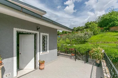 Casa Indipendente in vendita a Guidonia Mo... - foto 9