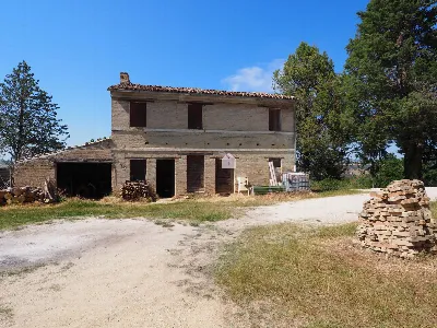 Rustico/Casale in vendita a Corridonia - foto 2