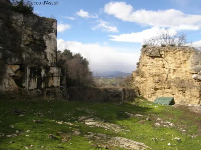 Rustico/Casale in vendita a Ascoli Piceno - foto 2