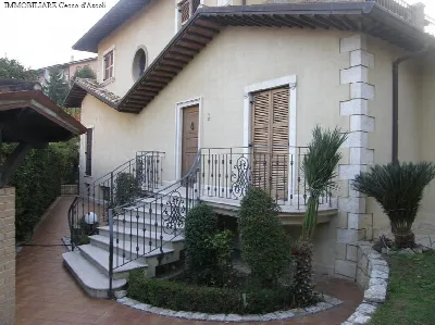 Villa in vendita a Folignano - foto 1