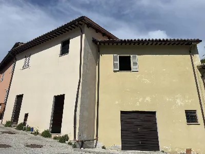 Casa Indipendente in vendita a Foligno - foto 2