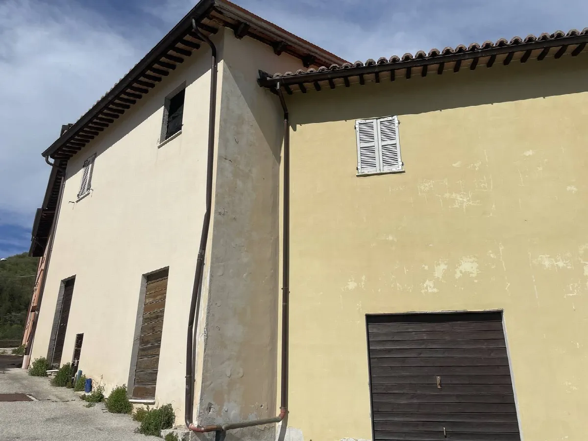 Casa Indipendente in vendita a Foligno - foto 5