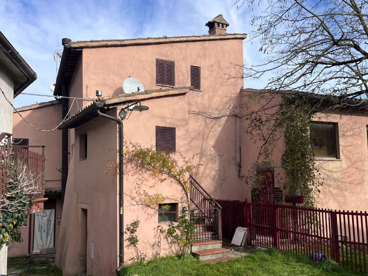 Casa Indipendente in vendita a Campello sul Clitunno - foto 2