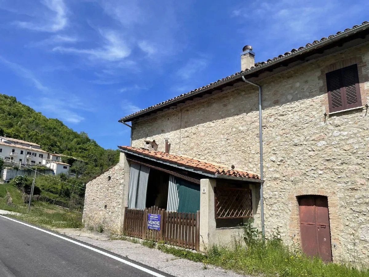Rustico/Casale in vendita a Cerreto di Spoleto - foto 2