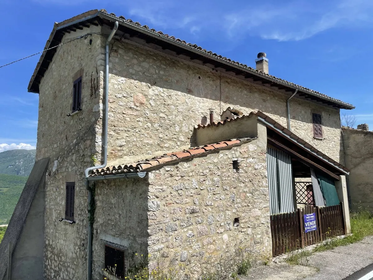 Rustico/Casale in vendita a Cerreto di Spoleto - foto 3
