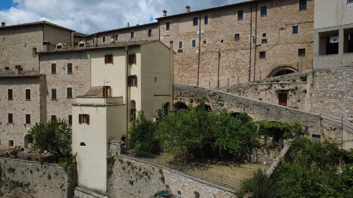 Casa Indipendente in vendita a Cerreto di Spoleto - foto 2