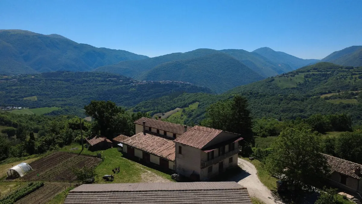 Rustico/Casale in vendita a Cerreto di Spoleto - foto 3