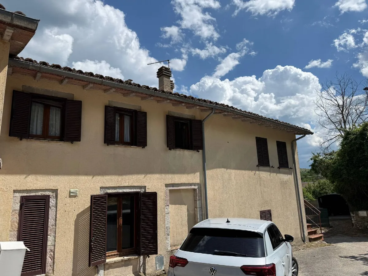 Casa Indipendente in vendita a Cerreto di Spoleto - foto 2