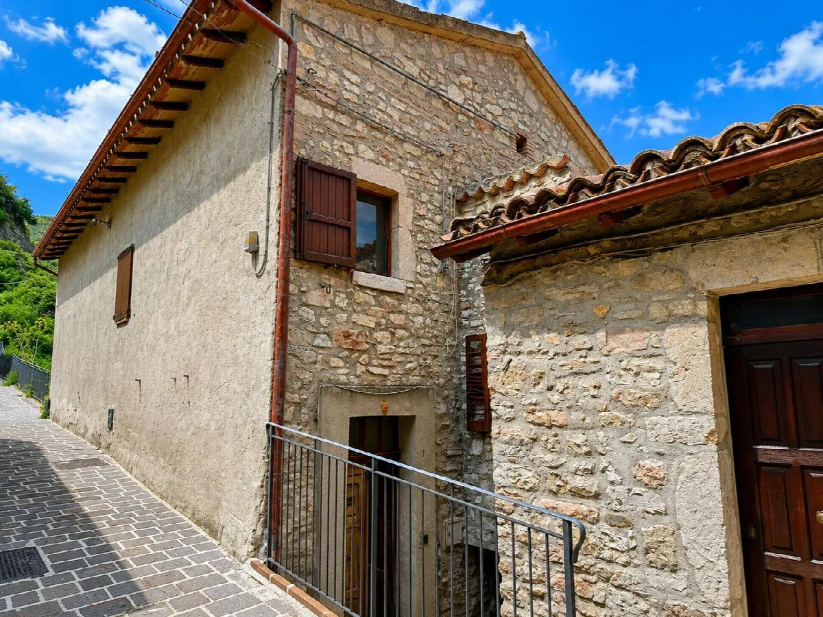 Casa Indipendente in vendita a Cerreto di Spoleto - foto 3