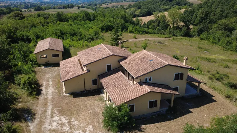 Villa in vendita a Nocera Umbra - foto 1
