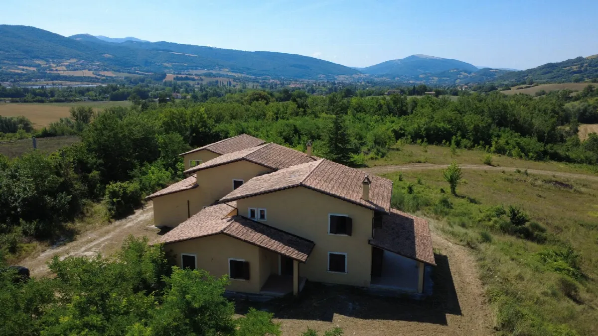 Villa in vendita a Nocera Umbra - foto 5