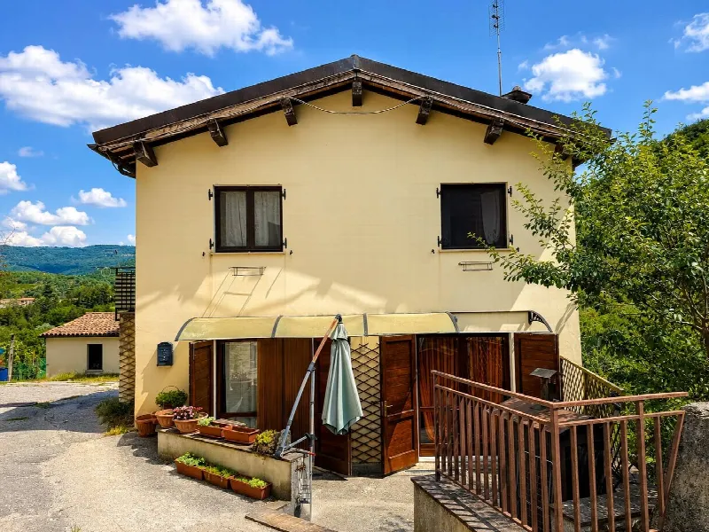Casa Indipendente in vendita a Sellano - foto 1