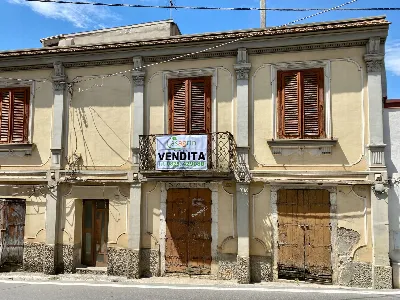 Casa Indipendente in vendita a Ariano Irpi... - foto 1