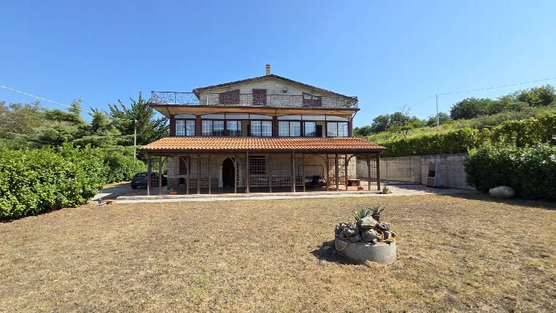 Villa in vendita a Montemarano - foto 1