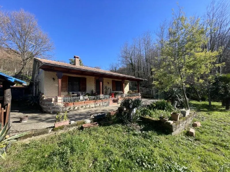 Villa in vendita ad Atripalda - foto 1