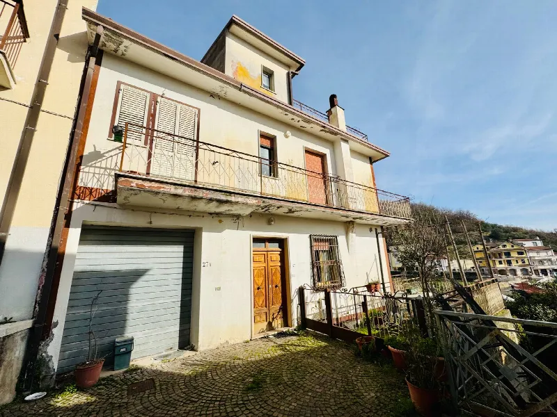 Casa Indipendente in vendita a Luogosano - foto 1