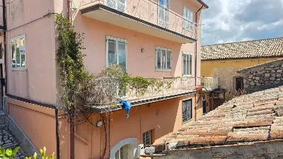 Casa Indipendente in vendita a Montemarano - foto 2