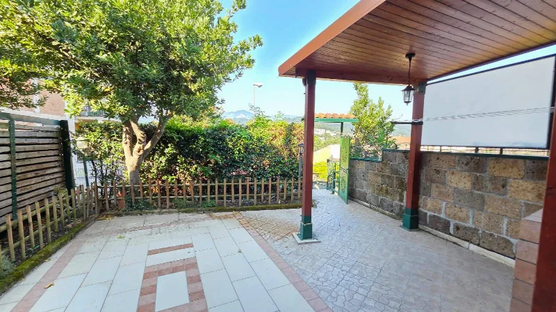 Casa Indipendente in vendita a Pratola Serra - foto 1