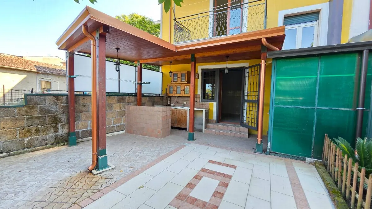 Casa Indipendente in vendita a Pratola Serra - foto 3