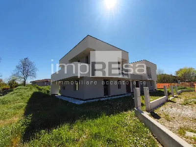 Casa Indipendente in vendita a Paese - foto 2