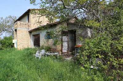 Villa a Controguerra
