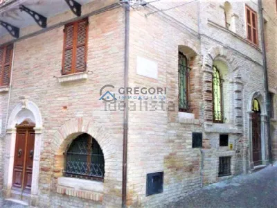 Casa Indipendente in vendita a Monsampolo ... - foto 1
