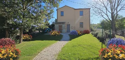 Villa a Sant'Omero
