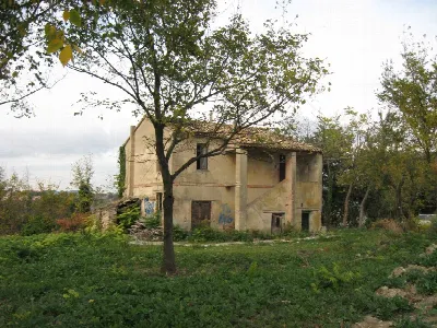 Rustico/Casale in vendita a Camerano - foto 1