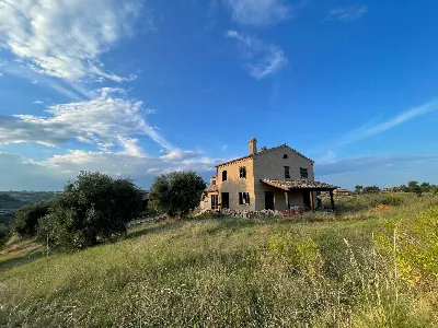 Rustico/Casale in vendita a Cupra Marittim... - foto 2