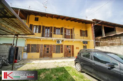 Casa Indipendente a Caluso