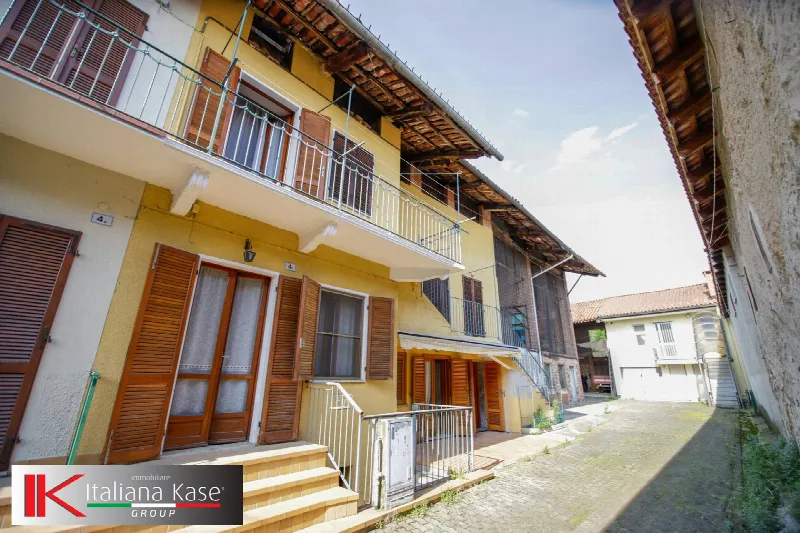 Casa Indipendente in vendita a Cuceglio - foto 1
