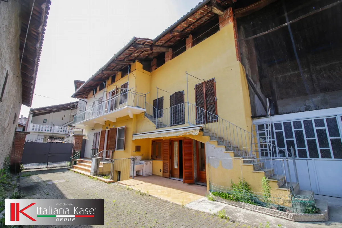 Casa Indipendente in vendita a Cuceglio - foto 2