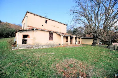 Rustico/Casale in vendita a Roccastrada - foto 2